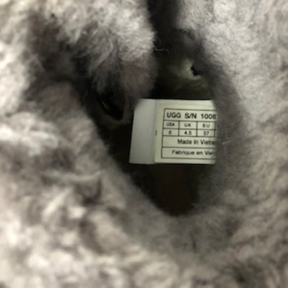 UGG Womens Ostrander Boot Size 6 - Picture 4 of 7